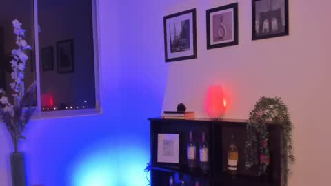 Julyane online show from 23, 2, 2025