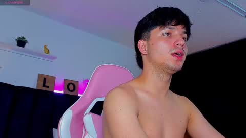 Snapshot of issac_james chatting on 14, 9, 2025 Issac online show from 14, 9, 2025