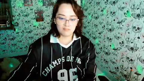 Yiz online show from 15, 5, 2026