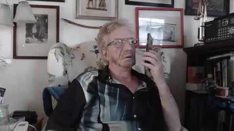 ImYourBitch online show from 7, 4, 2026