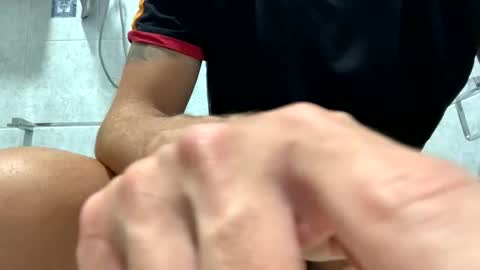 italianbigcock91 online show from 11, 3, 2026