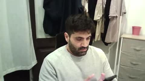 italianboybcn online show from 9, 11, 2025