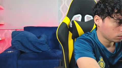 Ithan and Friends online show from 9, 1, 2025