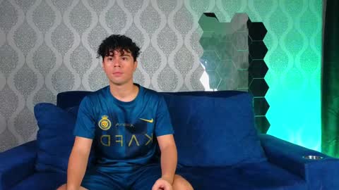 Ithan and Friends online show from 17, 1, 2025