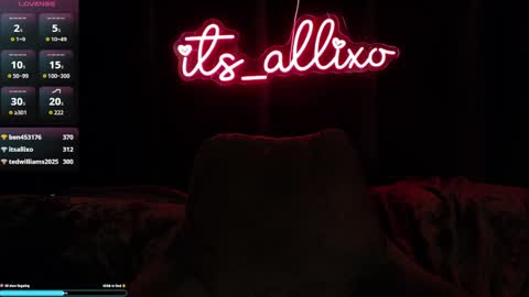 Snapshot of its_allixo chatting on 23, 5, 2026 Alli online show from 23, 5, 2026