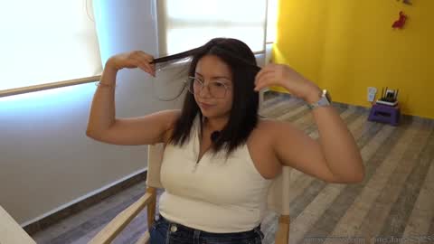 Jessi online show from 6, 1, 2025