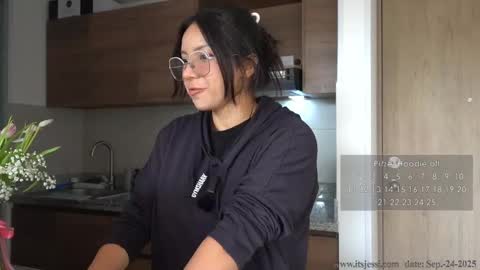 Jessi online show from 24, 9, 2025