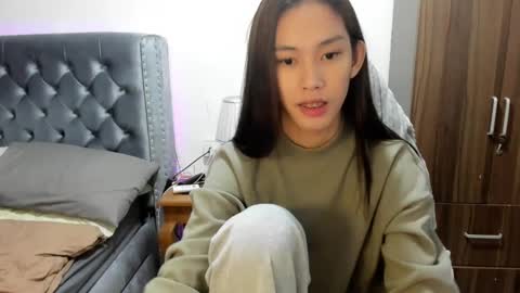 Cora online show from 6, 2, 2025