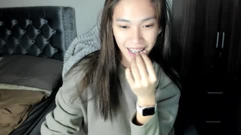 Cora online show from 6, 2, 2025