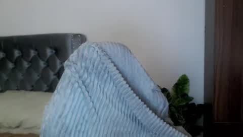 Cora online show from 8, 3, 2025