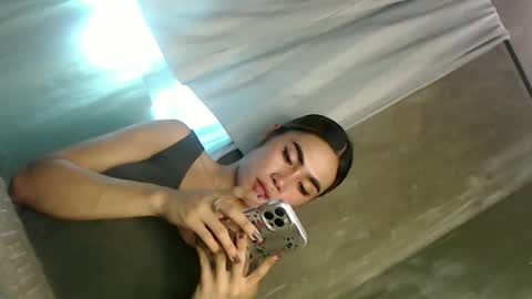 its_me_vanesa online show from 24, 3, 2026