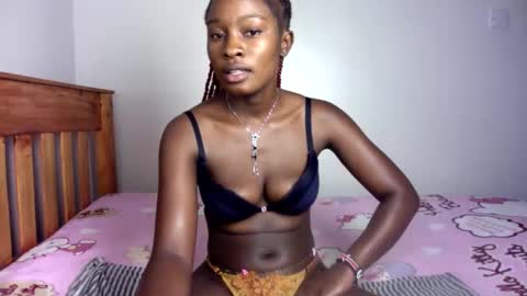 Snapshot of its_miah chatting on 24, 5, 2026 miah online show from 24, 5, 2026