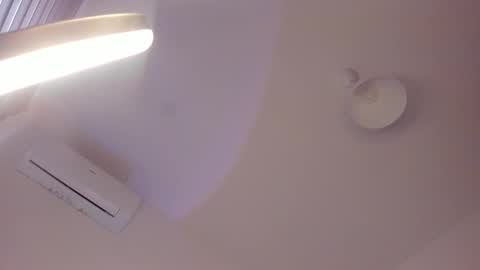 Isabella online show from 5, 11, 2025