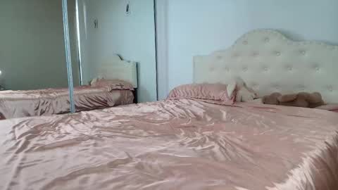 Snapshot of itschanelxx chatting on 17, 12, 2024 itschanelxx online show from 17, 12, 2024