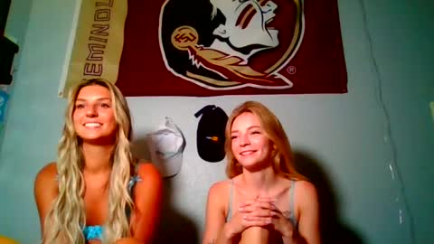 Snapshot of itsdanirose chatting on 17, 6, 2026 Danielle Rose online show from 17, 6, 2026