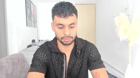 Snapshot of itsgeo1111 chatting on 17, 10, 2025 CALL ME GEO online show from 17, 10, 2025