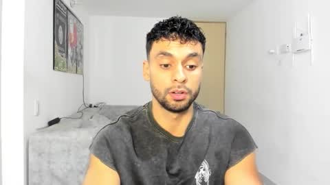 Snapshot of itsgeo1111 chatting on 25, 10, 2025 CALL ME GEO online show from 25, 10, 2025