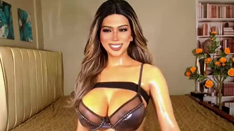Snapshot of itsme_pearl69 chatting on 28, 5, 2026 ms pearl online show from 28, 5, 2026