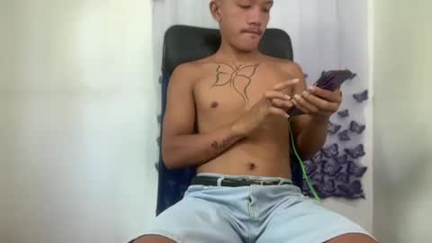 Snapshot of itsme_urboy chatting on 4, 5, 2026 itsme_urboy online show from 4, 5, 2026