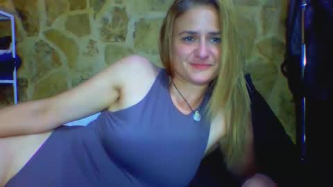 Snapshot of itsmekrissy chatting on 17, 3, 2026 itsmekrissy online show from 17, 3, 2026