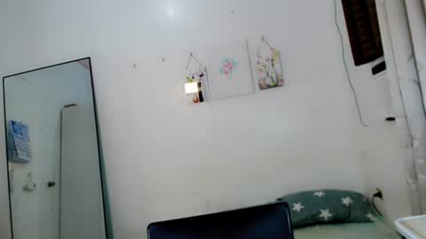 Snapshot of itsmetinydelux chatting on 10, 7, 2026 Sugar Baby online show from 10, 7, 2026