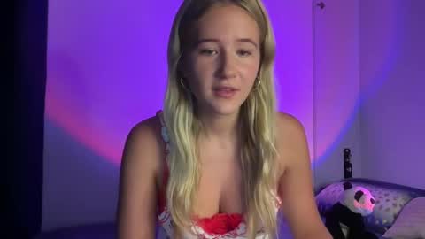 Snapshot of itsssosierra chatting on 26, 2, 2025  Sierra  online show from 26, 2, 2025