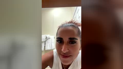 Snapshot of ittyej chatting on 22, 6, 2026 ittyej online show from 22, 6, 2026