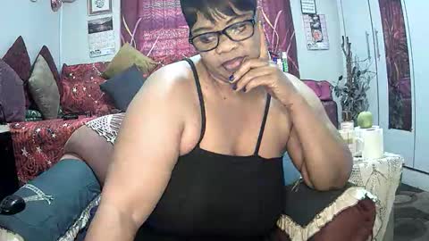 itumeleng74 online show from 22, 10, 2025