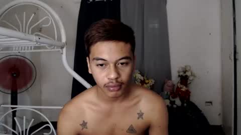 Snapshot of itzme_jhonfred chatting on 18, 6, 2026 Jhonfred online show from 18, 6, 2026