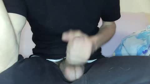 Snapshot of iuuuf2 chatting on 8, 1, 2025 Iuuuf2 or Samel online show from 8, 1, 2025