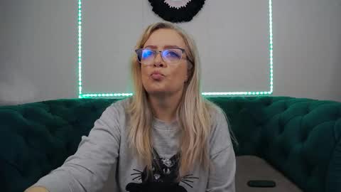 Snapshot of ivanacharm chatting on 17, 2, 2026 ivanacharm online show from 17, 2, 2026