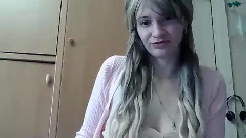 Snapshot of ivetta911 chatting on 6, 11, 2025 ivetta911 online show from 6, 11, 2025