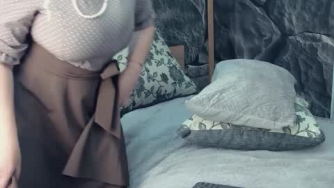 IrennaSplash online show from 2, 12, 2025