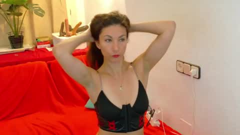 Snapshot of ivonne_hilton chatting on 6, 7, 2026 Ivonne online show from 6, 7, 2026