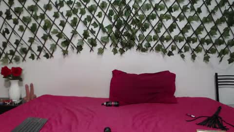 Snapshot of ivonnecarrter chatting on 17, 6, 2026 iivycarrter online show from 17, 6, 2026