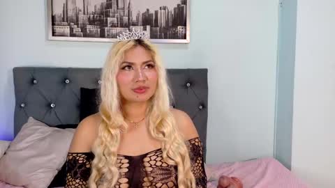 Snapshot of ivonnybon chatting on 10, 5, 2026 IvonnyBon online show from 10, 5, 2026