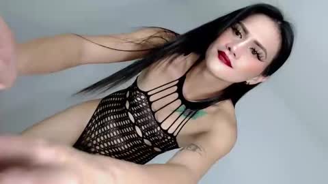 Miss Ivory online show from 16, 4, 2026