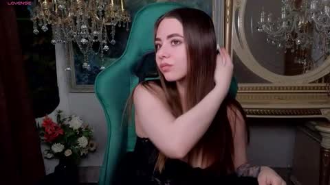 ivorywood_ online show from 19, 11, 2025