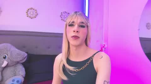 Snapshot of ivvy_rousse chatting on 15, 7, 2026 ivi rosse online show from 15, 7, 2026