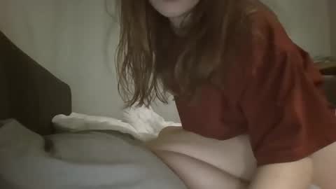 Snapshot of ivy2108 chatting on 1, 3, 2026 ivy2108 online show from 1, 3, 2026