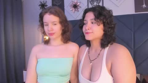 Snapshot of ivy_and_molly chatting on 21, 1, 2025 Ivy and Molly online show from 21, 1, 2025