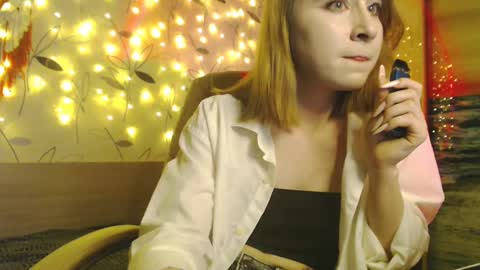 Snapshot of ivy_dean_ chatting on 3, 2, 2025 Ivy online show from 3, 2, 2025