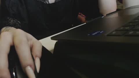 Snapshot of ivy_dean_ chatting on 4, 2, 2025 Ivy online show from 4, 2, 2025