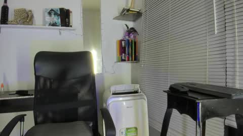 Snapshot of ivymilleer chatting on 9, 2, 2026 ivymilleer online show from 9, 2, 2026