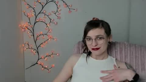 Snapshot of ivynoir_ chatting on 23, 4, 2026 Ivy online show from 23, 4, 2026