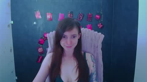 Snapshot of ivynoir_ chatting on 10, 5, 2026 Ivy online show from 10, 5, 2026