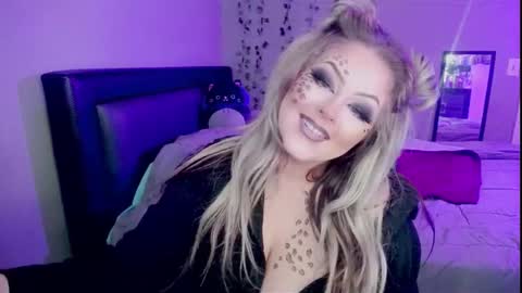 Snapshot of iwantsumbody chatting on 1, 11, 2025 Ashley3 online show from 1, 11, 2025