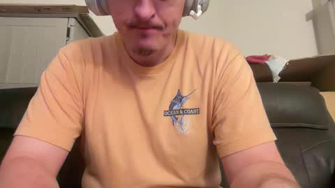 iwantyounow42069 online show from 8, 3, 2026