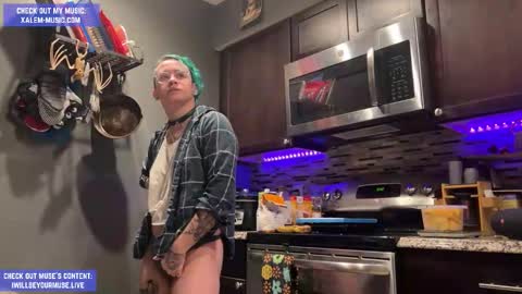 Muse hethey online show from 15, 11, 2025