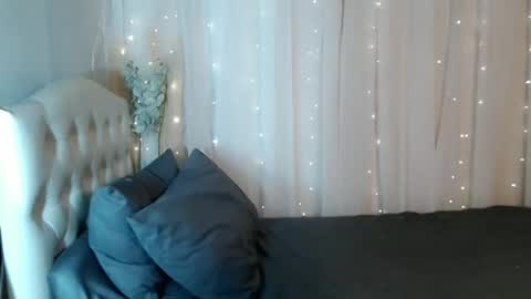 Red online show from 4, 10, 2025